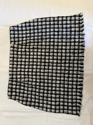 Falda de cuadros blanco y negro