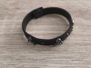 Pulsera Scalpers Calaveras Cuero Negra