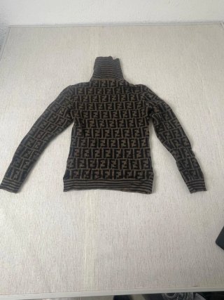 Jersey Fendi Cuello Alto FF Negro Marrón
