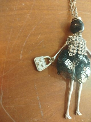 Collana donna ciondolo bambola