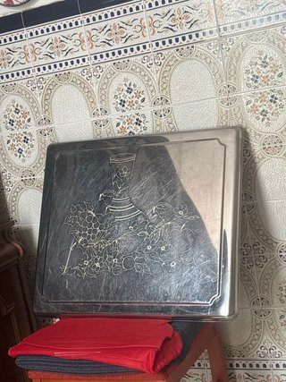 Tapadera vitro con diseño floral