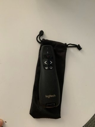 Presentador Logitech Láser R400 con Puntero y usb