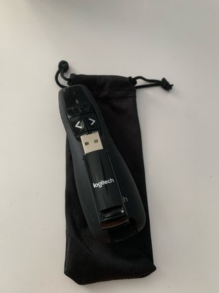 Presentador Logitech Láser R400 con Puntero y usb