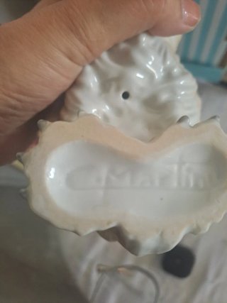 Figura perro cerámica c. Martinu