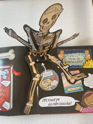 Libro pop-up Abracadabra que tu cuerpo se abra!