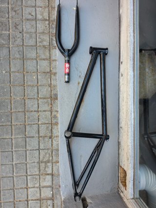 Cuadro y horquilla BMX negro
