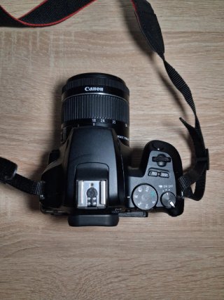 Canon EOS 250D