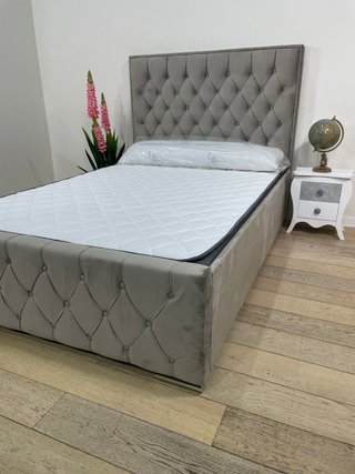 Cama Matrimonio Tapizada 135cm