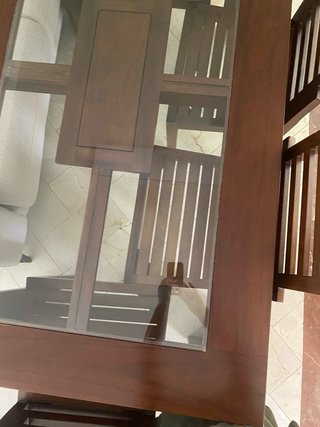 Mesa de comedor y 4 sillas madera