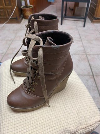 Botines marrones talla 35