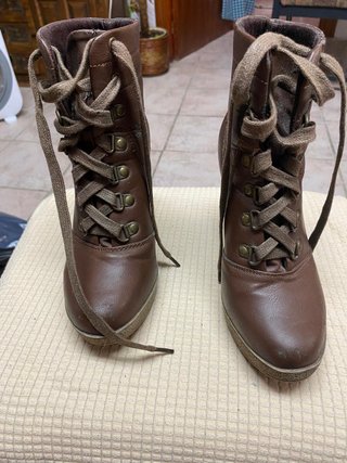 Botines marrones talla 35
