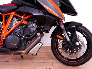 KTM 1290 SUPER DUKE GT ABS