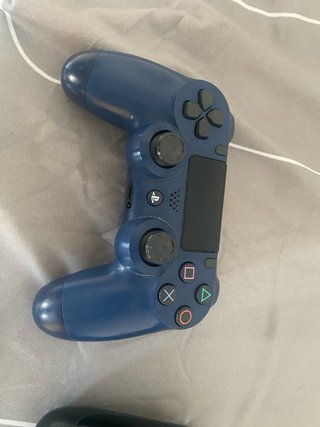 PS4 Slim 500GB + 2 Mandos Originales