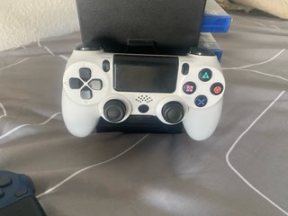 PS4 Slim 500GB + 2 Mandos Originales