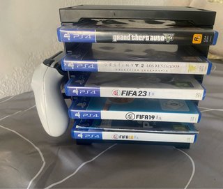 PS4 Slim 500GB + 2 Mandos Originales