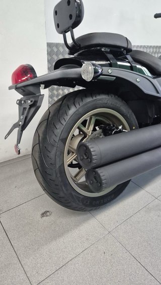 MBP Morbidelli C652 V Negra y Dorada