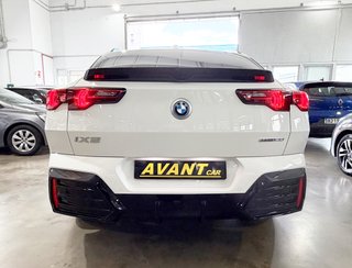 BMW ix2 eDrive20