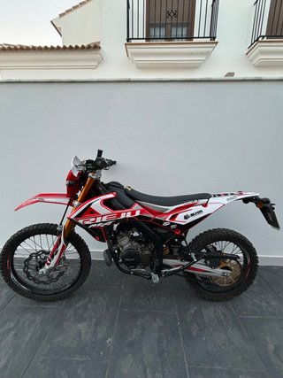 Rieju MRT Pro Enduro Roja y Blanca