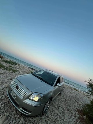 Toyota Avensis 2005