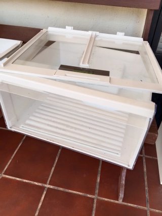 Cajón fruta y verduras nevera Balay