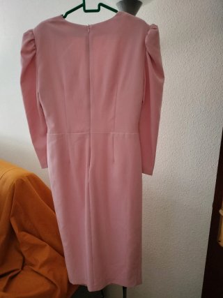 Vestido rosa elegante mujer