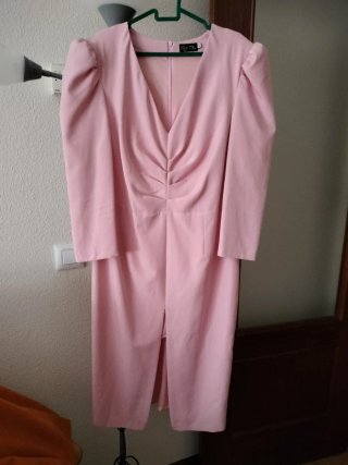 Vestido rosa elegante mujer