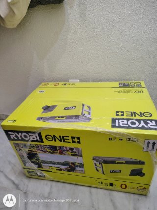 Nevera Portátil Ryobi ONE+ 18V 23L. Sin estrenar.