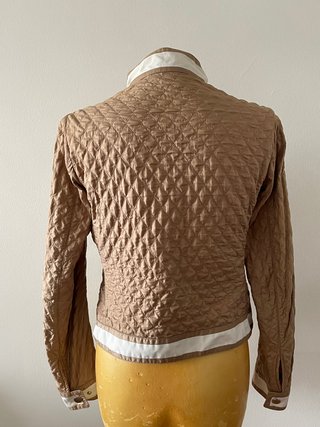 Chaqueta Moncler acolchada marrón y blanca