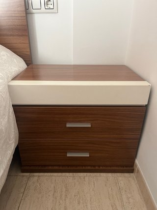 Mesitas y Cabecero de madera