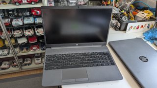 Portátil HP 255 G8 Ryzen 3 3250U 8GB RAM 240GB SSD
