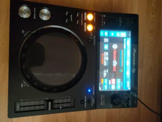 Reproductor DJ Pioneer XDJ-700