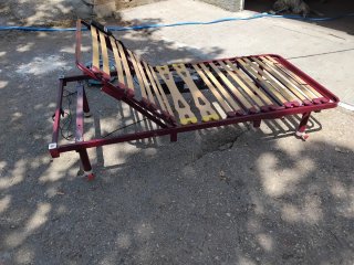 Cama ortopédica con colchón