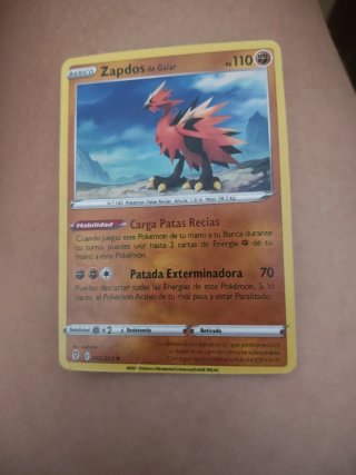 Carta Pokémon Zapdos de Galar 110 PS