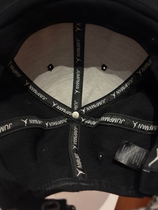 Gorra Jordan Negra y Multicolor Original