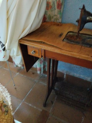Máquina de coser antigua