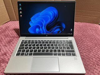 HP EliteBook 835 G8 Plata