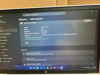 HP EliteBook 835 G8 Plata