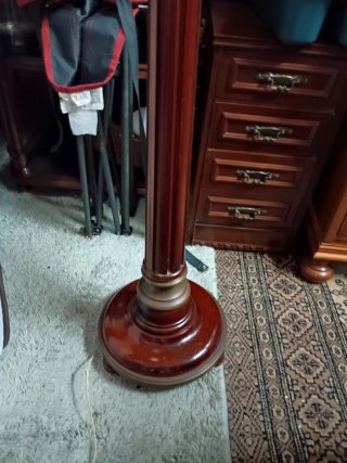 Lámpara de pie vintage madera maciza