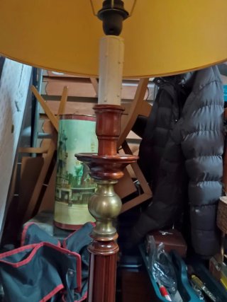 Lámpara de pie vintage madera maciza
