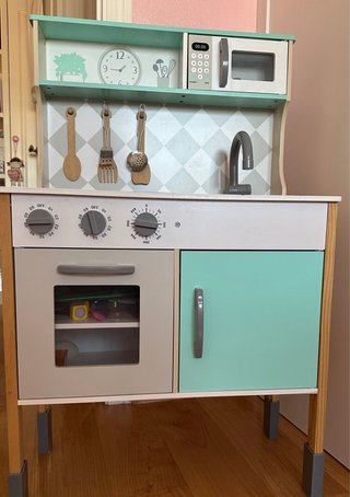 Cocina de madera para niños