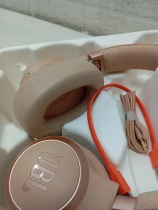 Auriculares JBL Live 770 NC
