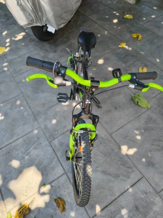 Bicicleta Infantil Btwin Negra y Verde