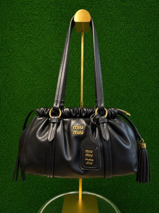 Bolso Guess Negro y Gris