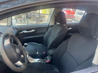 Toyota Auris 2012