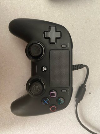 PS4 1TB Negra + 2 Mandos