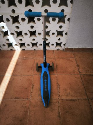 Patinete Globber 3 ruedas azul