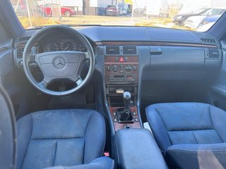 Mercedes-Benz Clase E 300D 1995