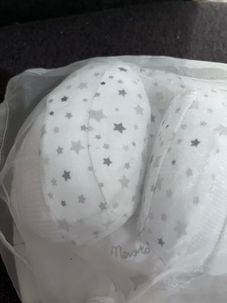 Cappellino e scarpine neonato Prenatal