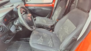 FIAT Fiorino 2015 con puerta lateral