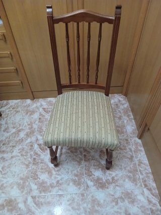 Seis sillas de salón por 60€